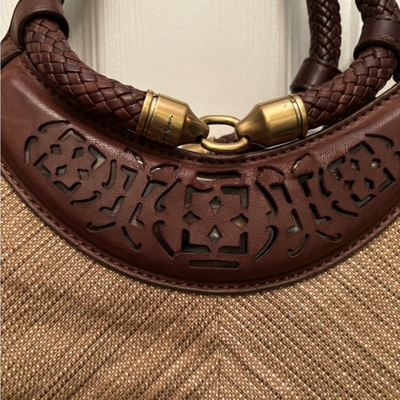 VINTAGE COLE HAAN Shoulder Bag with cut out design - Picture 3 of 6